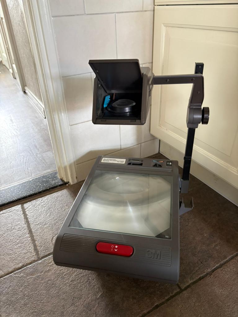 3m overhead projector, Ophalen