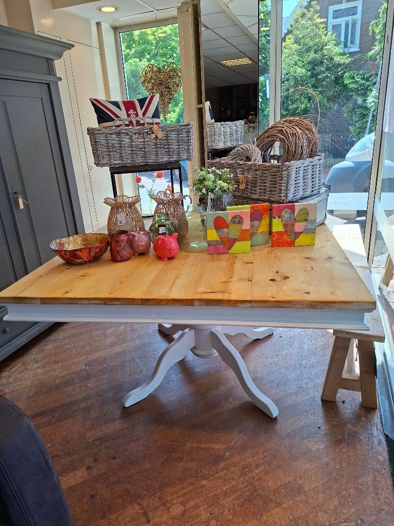 *SALE*Landelijke vierkante eettafel blank/wit 140 cm, Huis en Inrichting, Complete eetkamers, Ophalen, Zo goed als nieuw, Landelijk