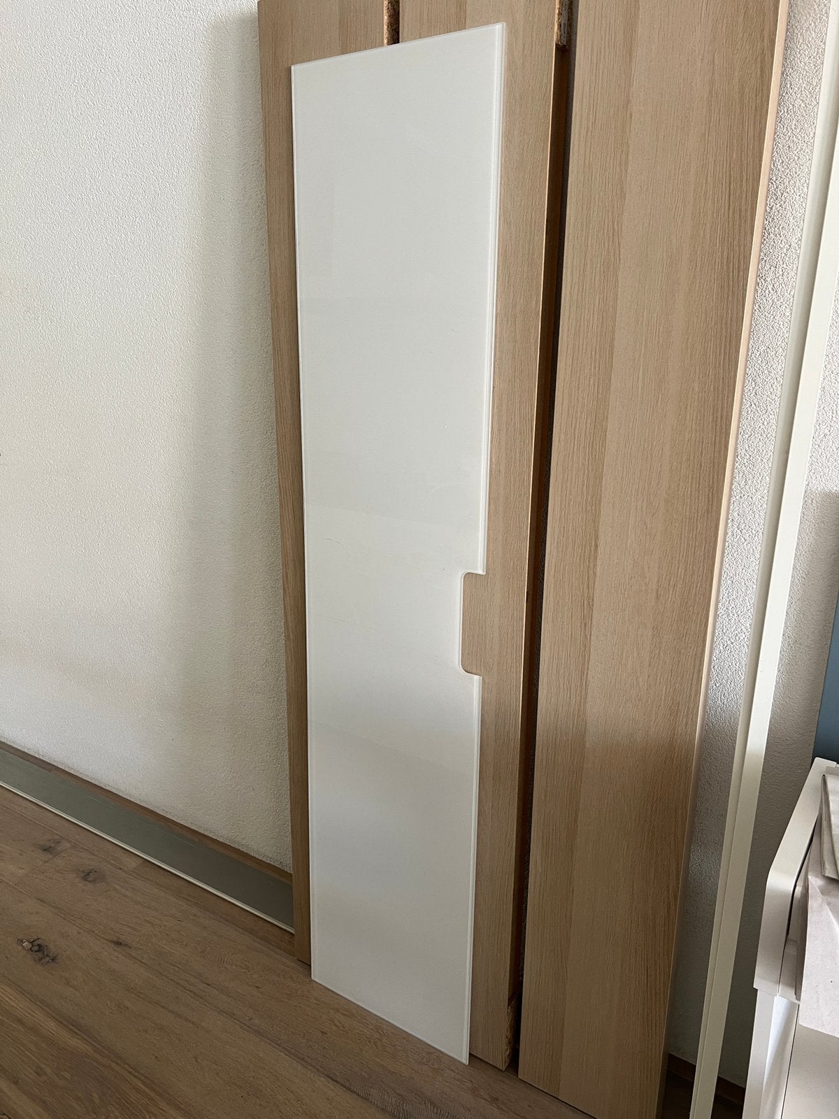 Glasplaat tvmeubel Besta ikea. 180/40cm, Doe-het-zelf en Verbouw, Hout en Planken, Ophalen, 25 tot 50 mm, Zo goed als nieuw, Plank