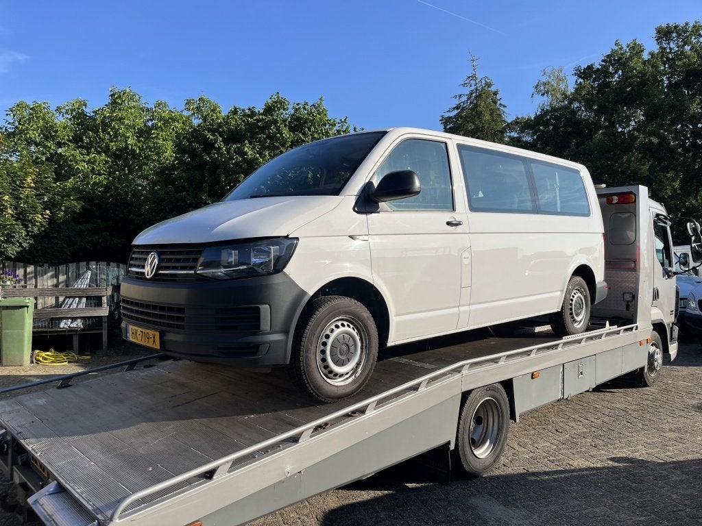 Volkswagen Transporter Kombi MOTORSCHADE 2.0 TDI L2H1, Auto's, Bestelauto's, Voorwielaandrijving, Stof, Gebruikt, Euro 6