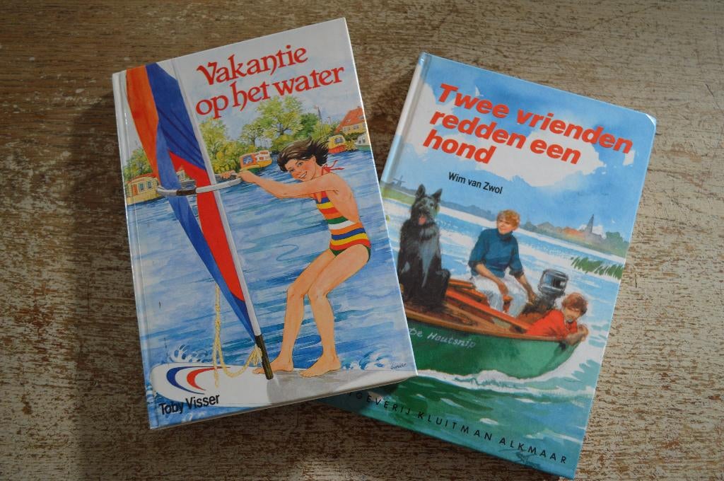 ⛵️ Vakantie op het water - Twee vrienden redden een hond, Ophalen of Verzenden, Gelezen, Fictie algemeen