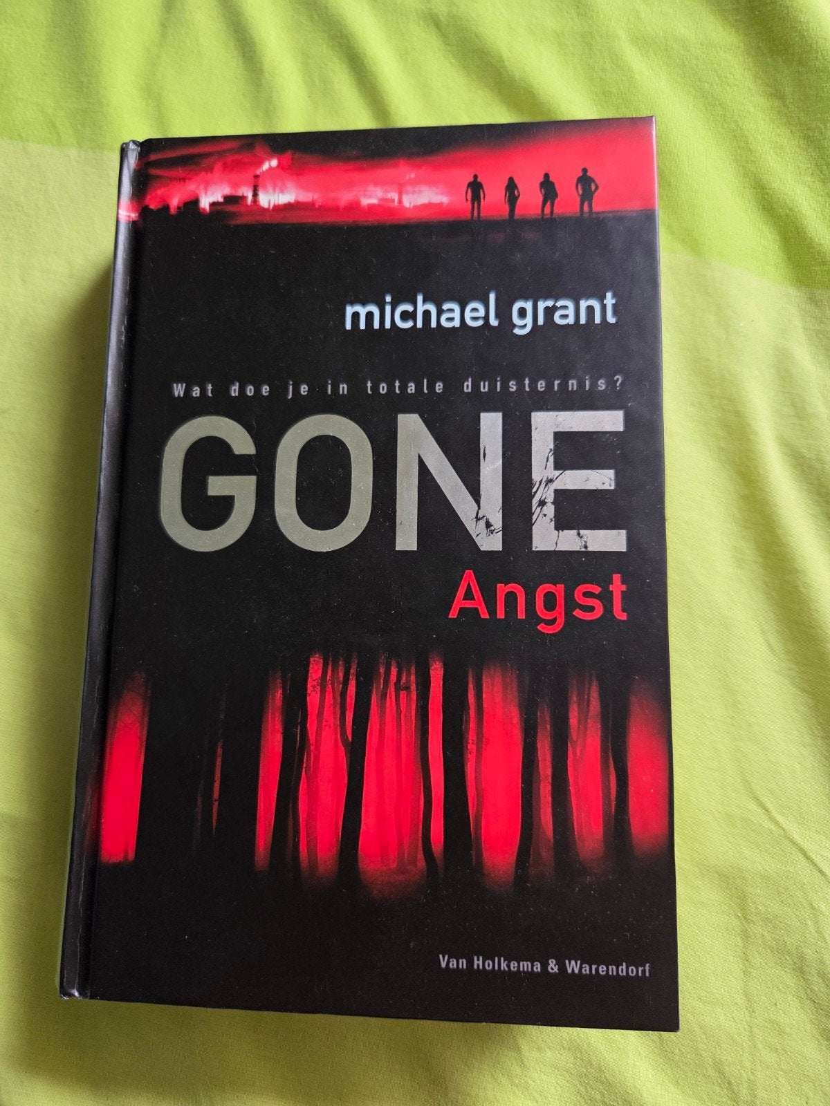 GONE Angst - Michael Grant (Zo goed als nieuw), Ophalen of Verzenden, Zo goed als nieuw, Michael Grant, Nederland