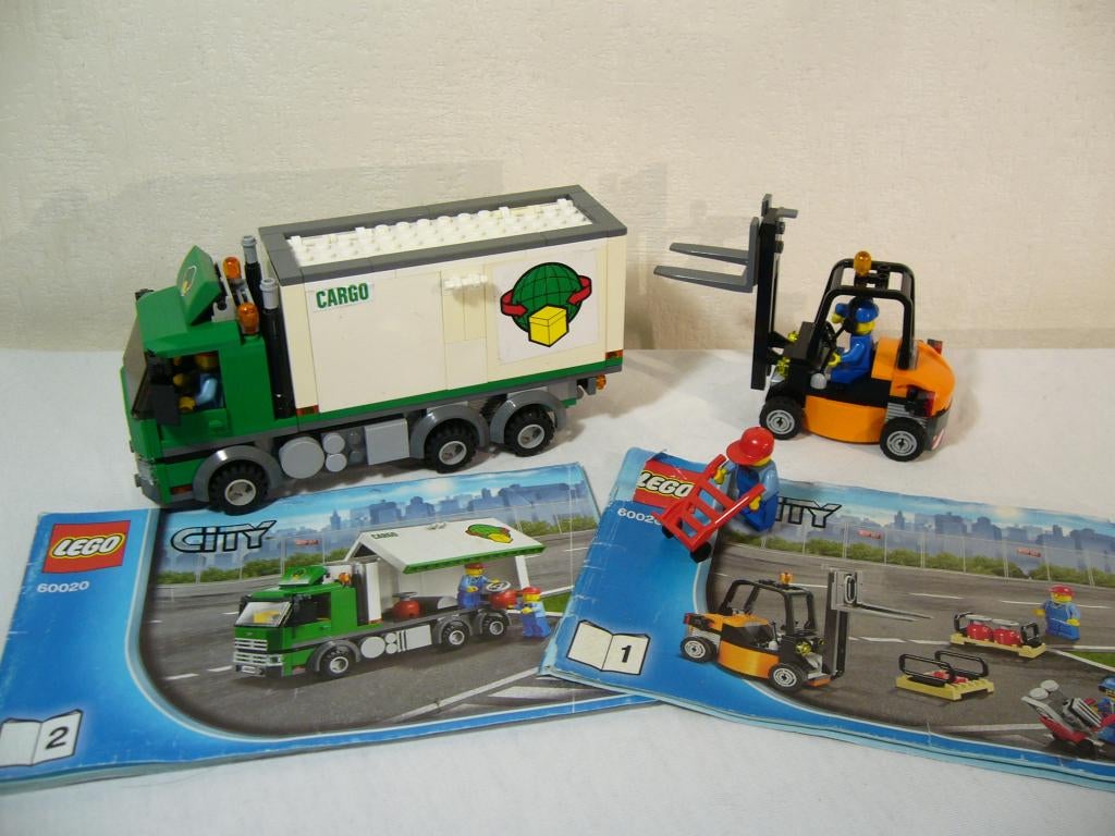 Lego City 60020 Cargo Truck, Kinderen en Baby's, Speelgoed | Duplo en Lego, Ophalen of Verzenden, Complete set, City, Gebruikt