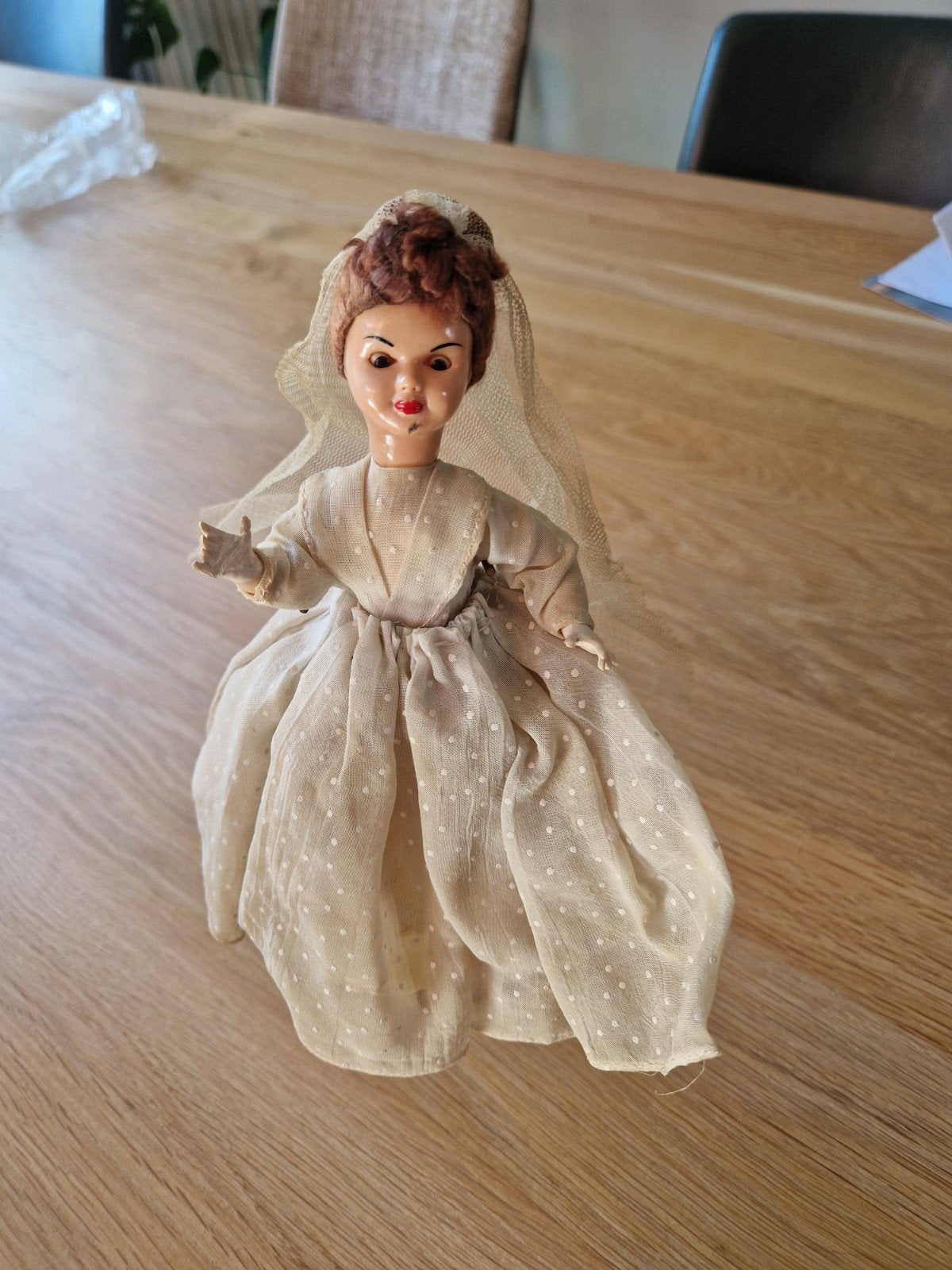 Vintage Pop in Trouwjurk - Uniek Verzamelobject, Ophalen of Verzenden, Gebruikt, Pop