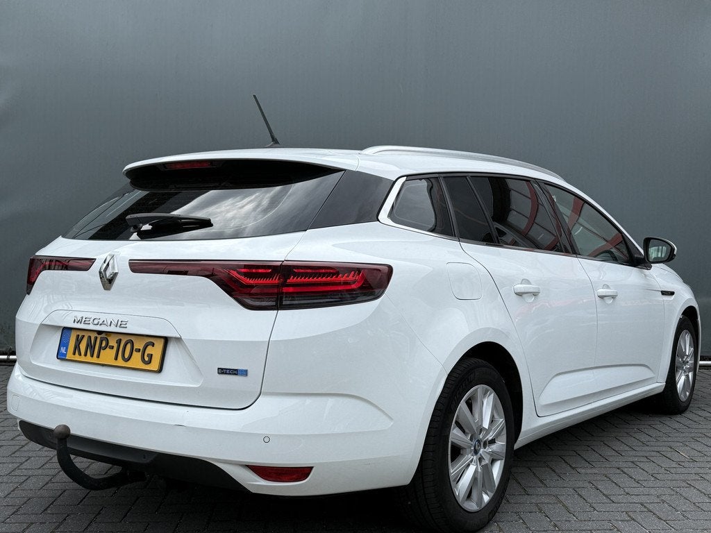 Renault Mégane Estate 1.6 E-Tech Plug-In Hybrid 160 Zen, Auto's, Renault, 77 km/l, Gebruikt, 4 cilinders, Parkeersensor