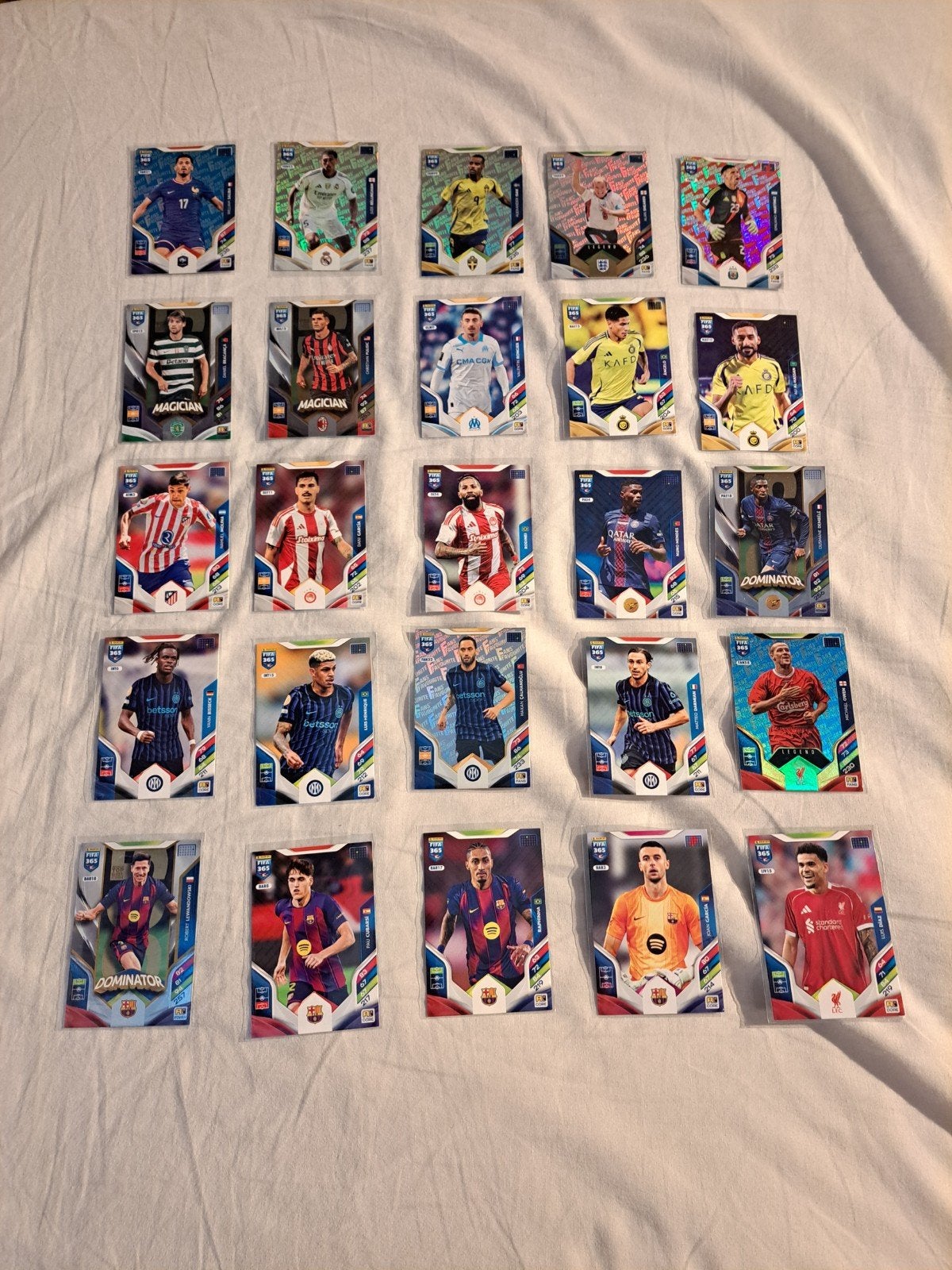 Panini FIFA 365 Adrenalyn XL 2024 Voetbal Kaarten Bundel, Verzenden, Zo goed als nieuw, Buitenlandse clubs, Spelerskaart