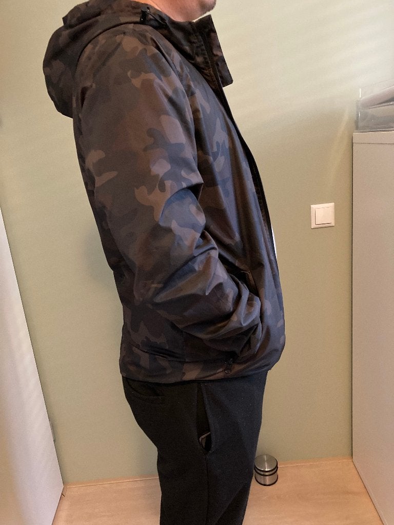Jas heren legerprint maat M, Kleding | Dames, Jassen | Zomer, Ophalen of Verzenden, Zo goed als nieuw, Maat 38/40 (M), Zwart