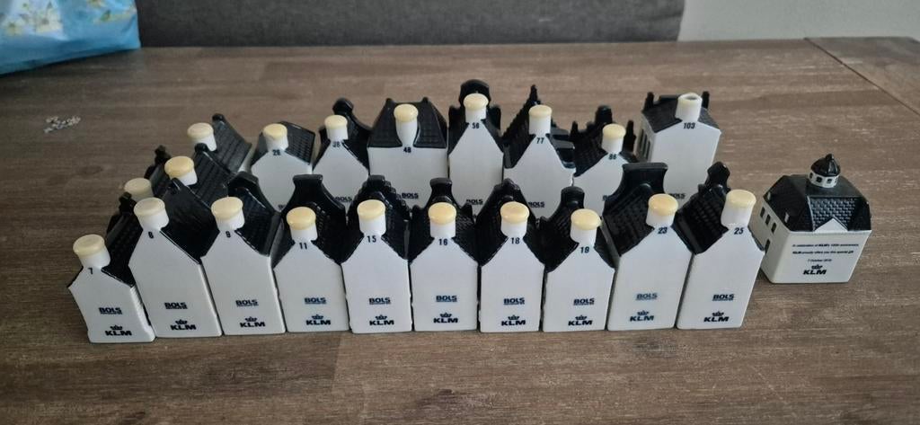 KLM Huisjes Collectie + GRATIS 100 Jaar KLM Huisje, Verzamelen, KLM Huisjes, Ophalen of Verzenden, Zo goed als nieuw, Gevuld