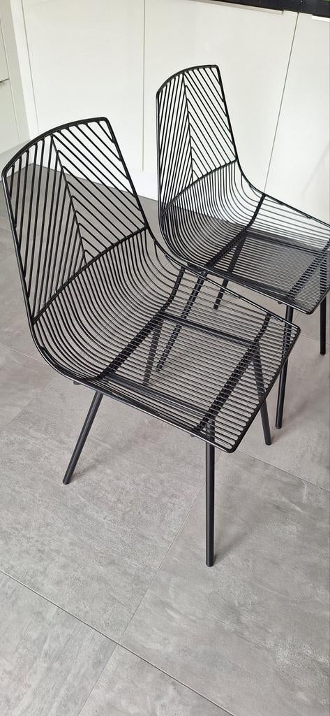 2 zwarte stoelen, draadstaal, Ophalen, Gebruikt, Twee, Zwart