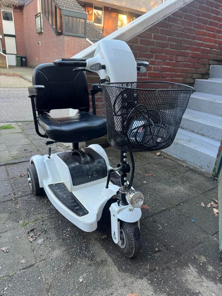 Compacte scootmobiel, Ophalen, 46 km of meer, 10 km/u of minder
