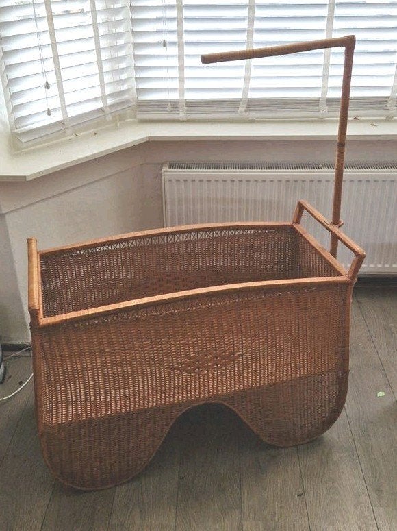 Rotan wiegje met hemelstok, Kinderen en Baby's, Babywiegjes en Ledikanten, Ophalen, Gebruikt, Wieg