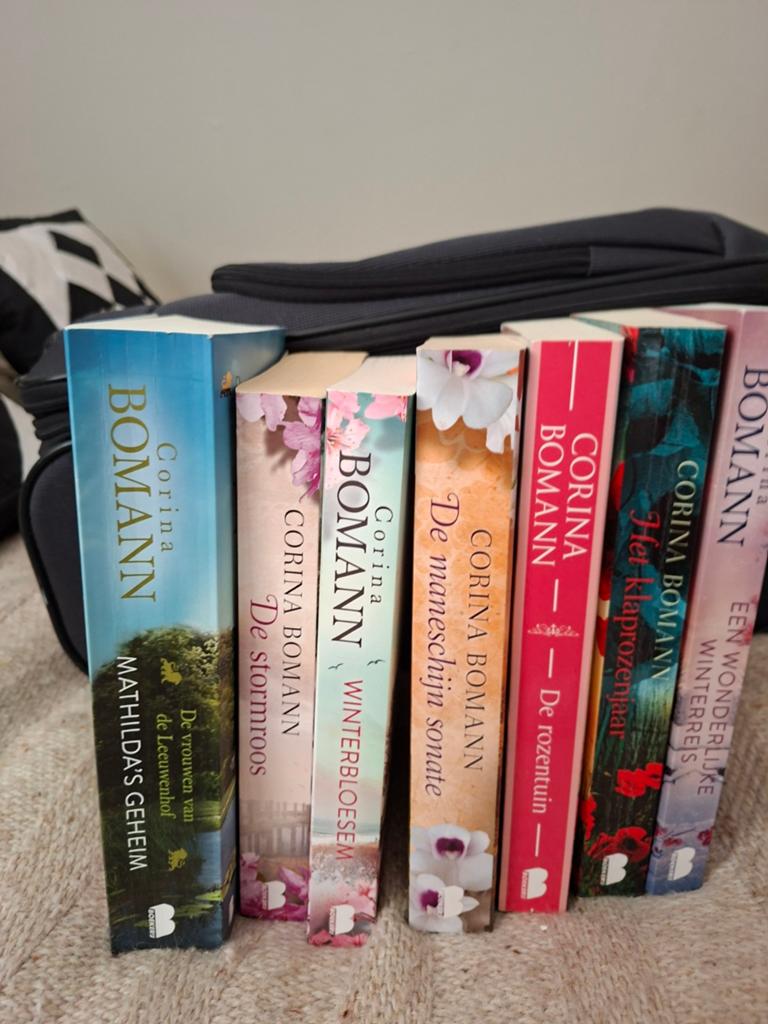 7x Corina Bomann  Stormroos e.a, Ophalen of Verzenden, Gelezen, Corina Bomann