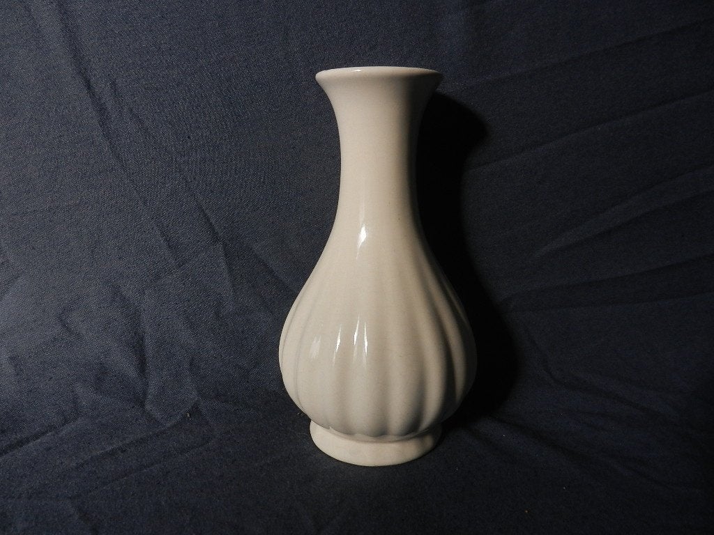 Gouda plateel vaas Royal Delft Wit Zuid Holland h. 15,7 cm, Antiek en Kunst, Antiek | Keramiek en Aardewerk, Ophalen of Verzenden