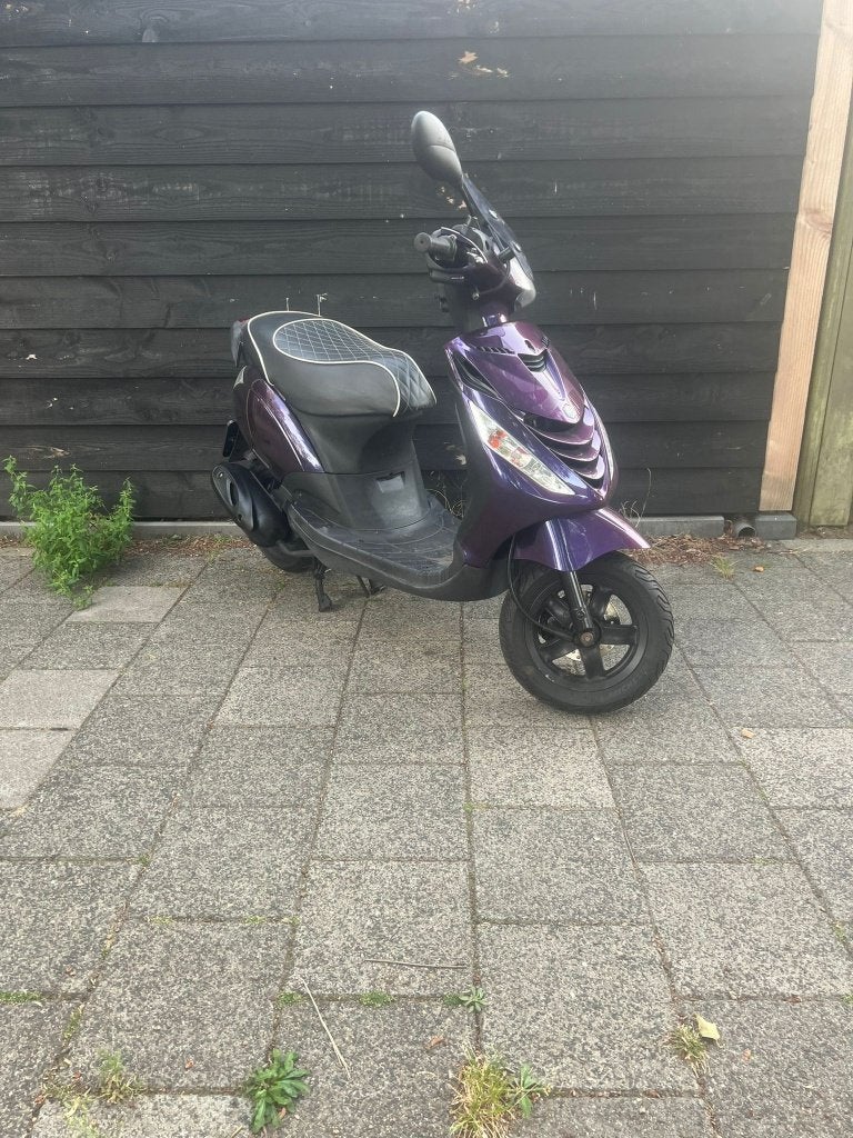 Zip scooter 4 takt, Fietsen en Brommers, Scooters | Vespa, Ophalen, Gebruikt, Overige modellen, Maximaal 45 km/u