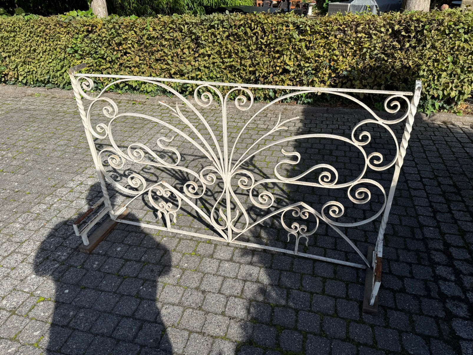 Smeedijzeren hekwerk, ornament, bankje, Antiek en Kunst, Ophalen