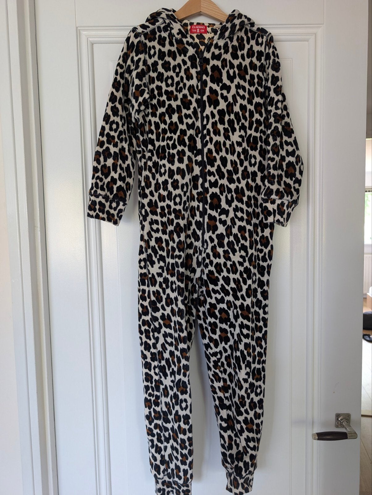 Claesen's onesie luipaard maat 128/134 zgan, Ophalen of Verzenden, Zo goed als nieuw, Claesens, Jongen of Meisje