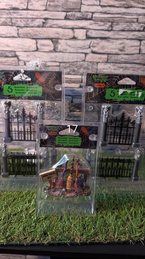 Lemax Spooky Town Halloween Decoratie Set, Diversen, Kerst, Nieuw, Ophalen of Verzenden