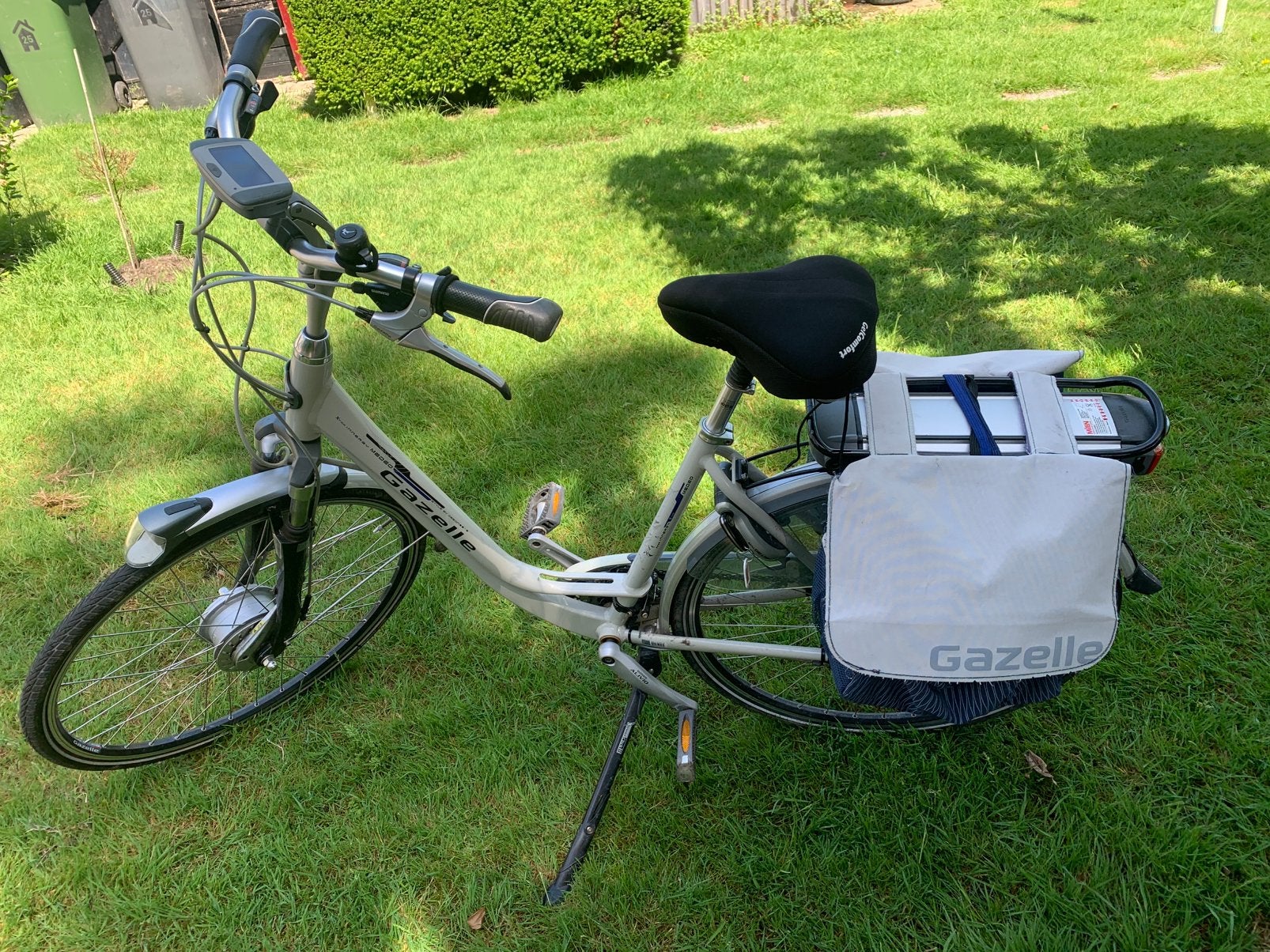Gazelle elektrische fiets kapotte sensor met lader, Ophalen, Gebruikt, 30 tot 50 km per accu, Gazelle