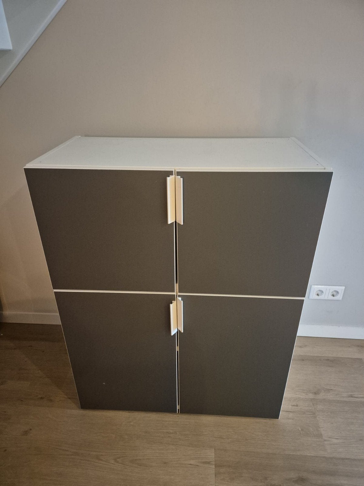 IKEA Platsa kast met grijze deuren, 2 aan elkaar gemonteerd, Ophalen, Zo goed als nieuw