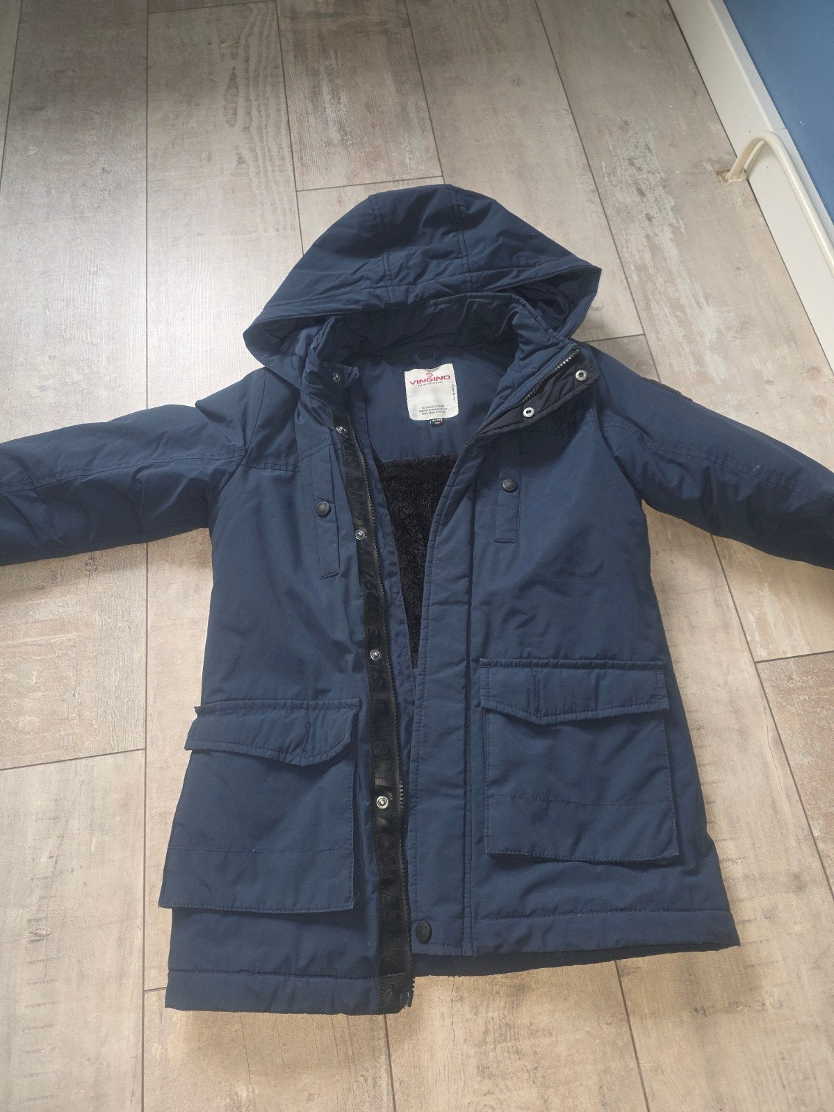 Vingino winterjas maat 140, Kinderen en Baby's, Kinderkleding | Maat 140, Ophalen, Zo goed als nieuw, Jongen, Jas
