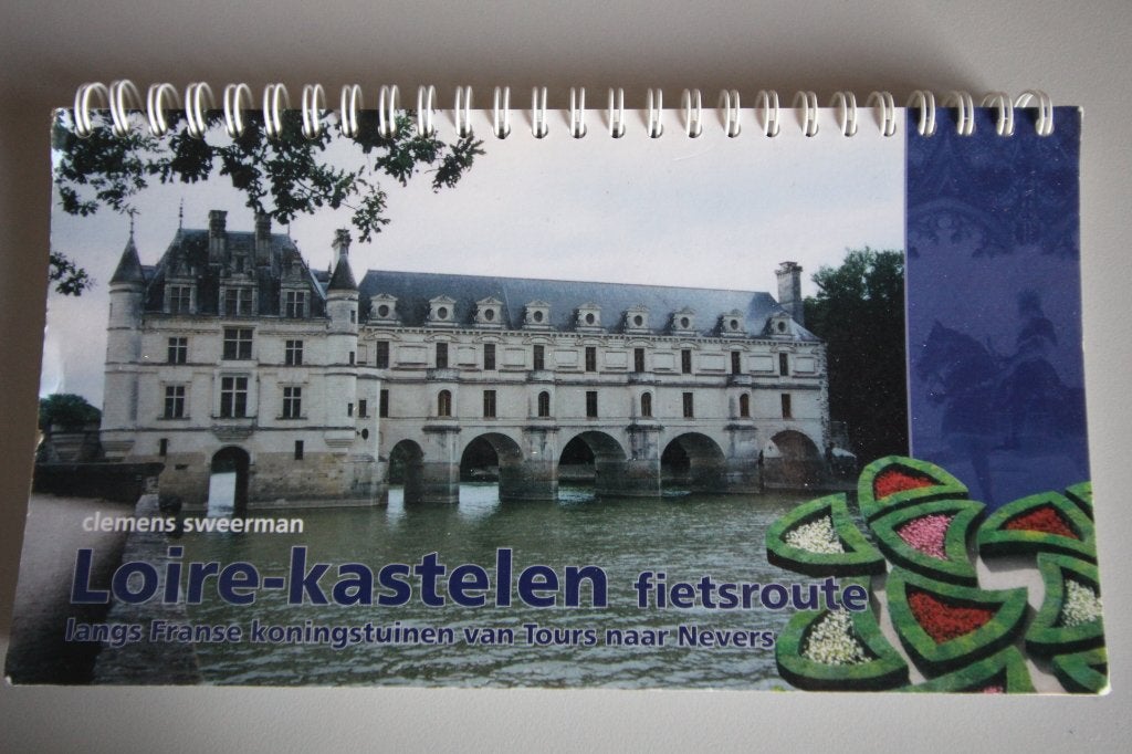 Fietsgids Frankrijk, Loire kastelen fietsroute izgst, Boeken, Overige merken, Fiets- of Wandelgids, Europa, Ophalen of Verzenden