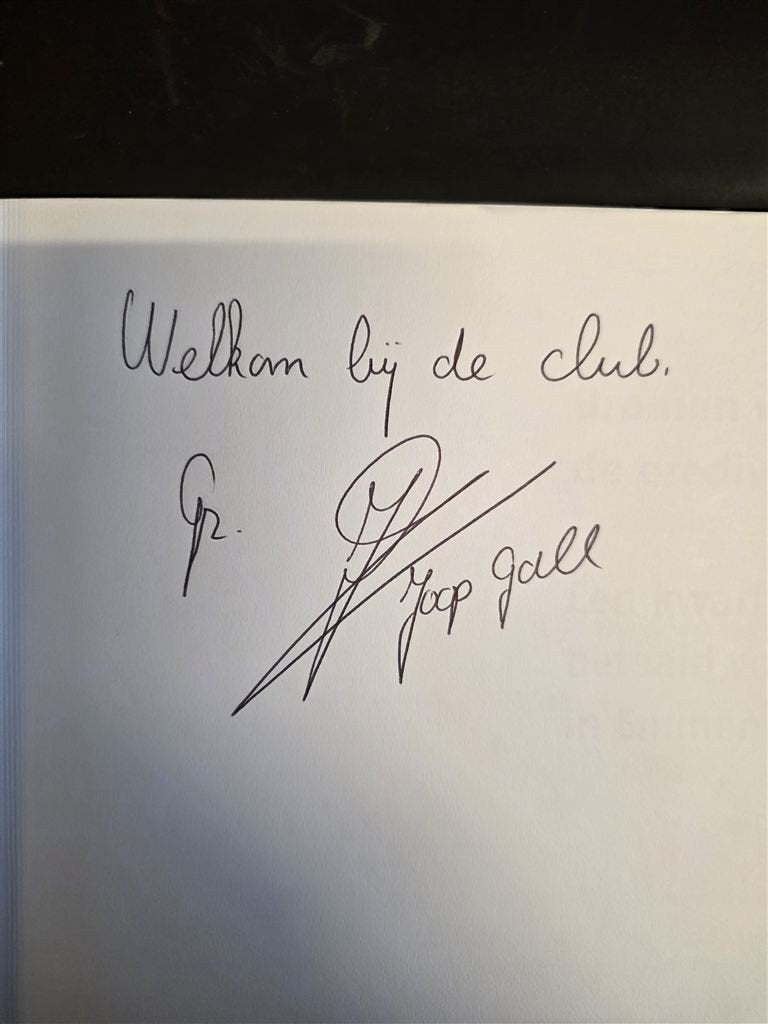 Dromen van de Eredivisie — Gesigneerd door Joop Gall, Ophalen of Verzenden, Zo goed als nieuw, Watersport en Hengelsport