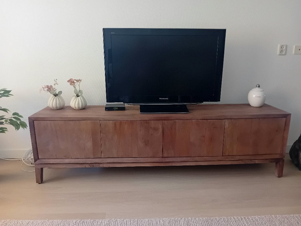 ZGAN TV meubel mangohout B200xH55xD40, Huis en Inrichting, Kasten | Televisiemeubels, Ophalen of Verzenden, Zo goed als nieuw