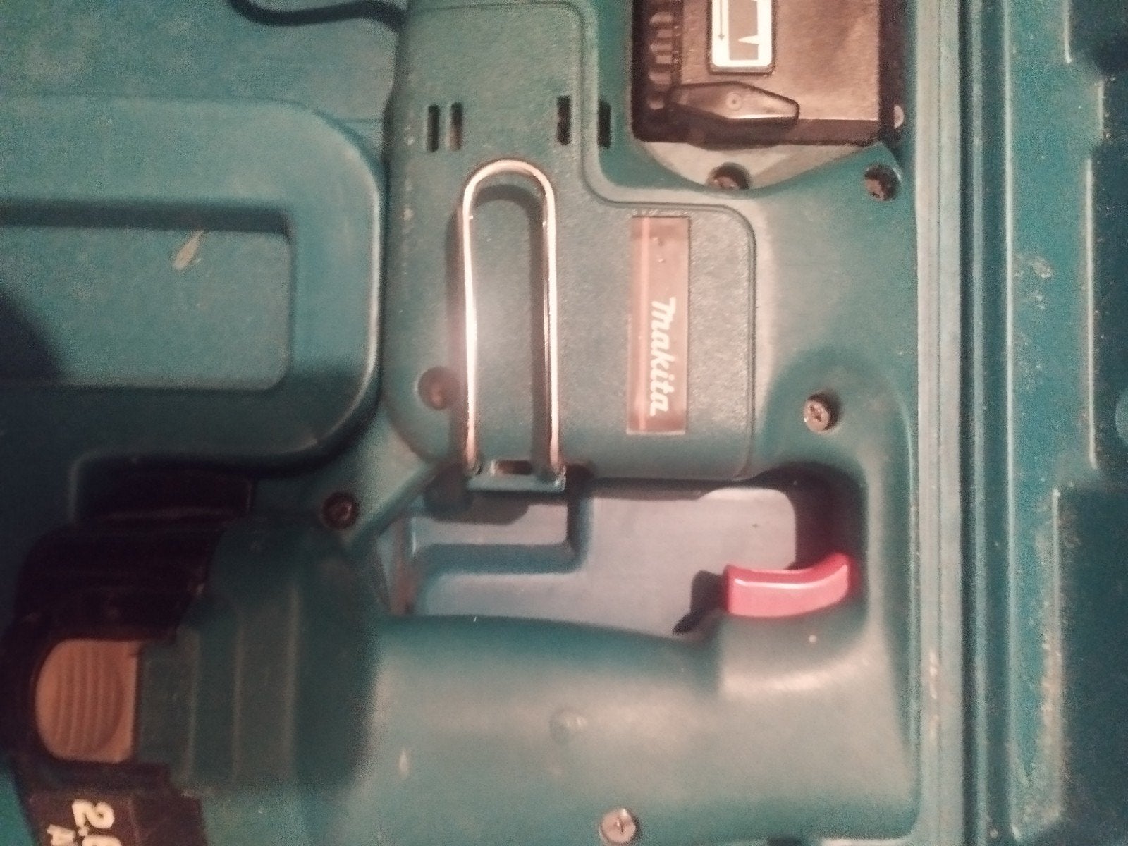 Makita Boor- en Schroefmachine met Accu en Oplader, Ophalen, Gebruikt, Variabele snelheid, Boor- en Schroefmachine