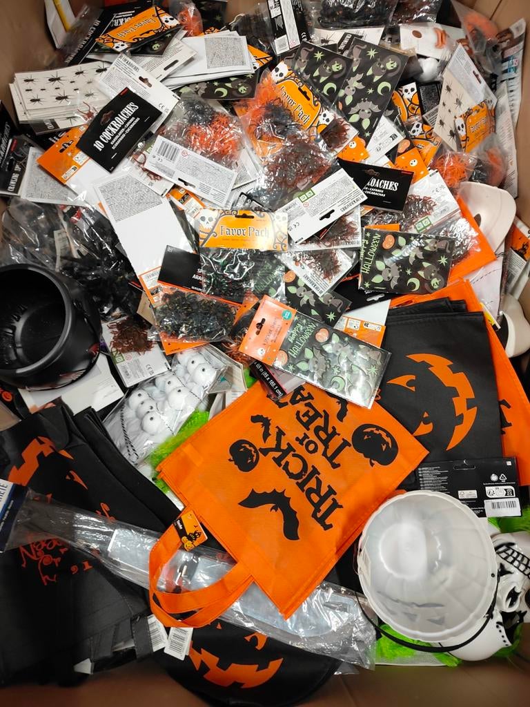 Mix pallet box met Halloween en feestartikelen, Diversen, Rommelmarktspullen, Ophalen, ., ., .