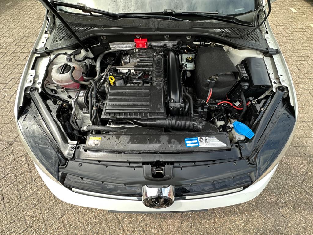 Volkswagen Golf 1.4 TSI 103KW DSG 2013 Wit, Auto's, Volkswagen, 4 cilinders, Overige bekleding, Wit, 650 kg
