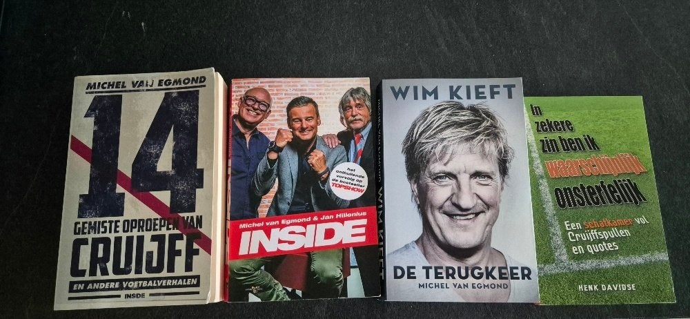4 voetbalboeken Michel v Egmond Jan Hillenis Henk Davidse, Boeken, Sportboeken, Ophalen, Gelezen, Diverse auteurs, Balsport