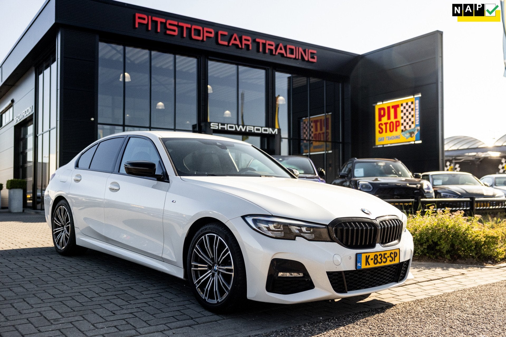 BMW 3-serie 318i M-Sport, 156 PK NL auto, Sfeer, Shadow Line, Automaat, 1998 cc, Achterwielaandrijving, Gebruikt