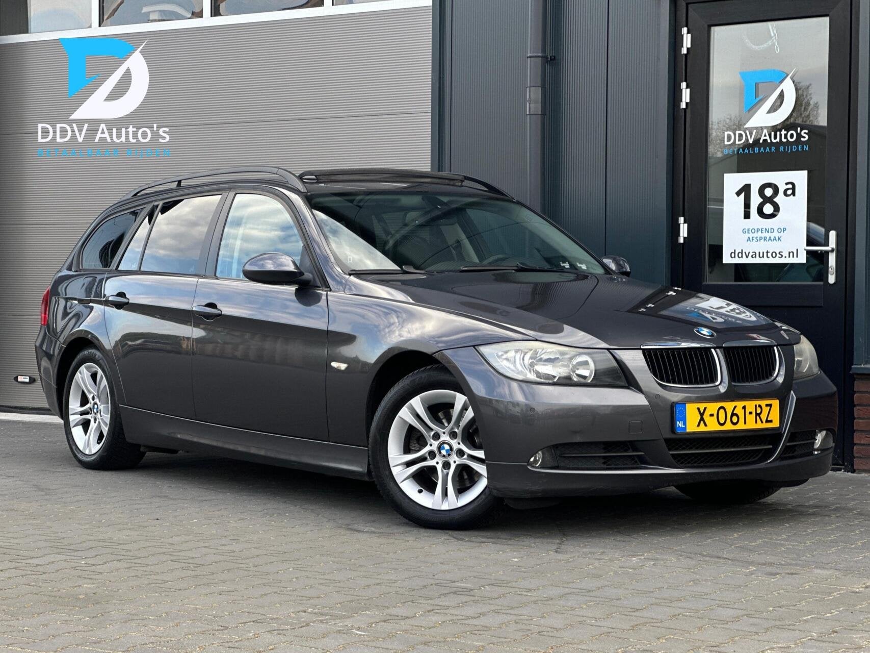 BMW 3-serie Touring 320i/150pk Executive|Automaat|Pano|Leder, Auto's, Automaat, Achterwielaandrijving, Zwart, 4 cilinders