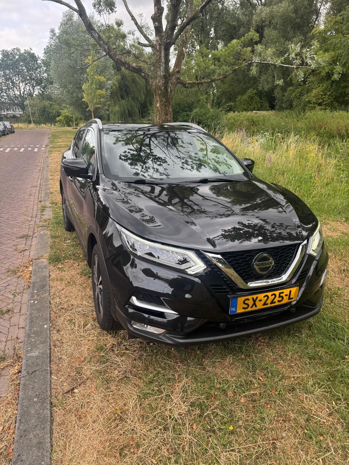 Nissan Qashqai 1.2 Dig-t +BOSE +PANO 85KW 2WD CVT 2018 Zwart, Auto's, Nissan, Automaat, 680 kg, 4 cilinders, Zwart