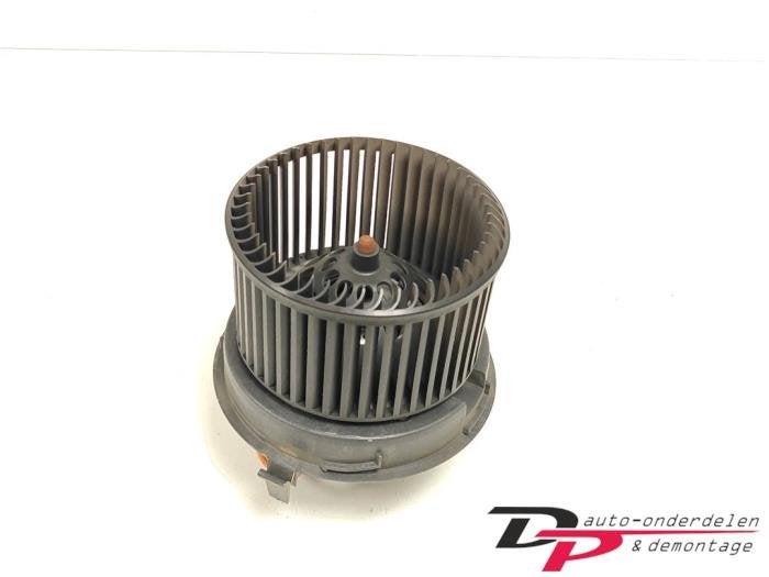 Kachel Ventilatiemotor van een Peugeot 108, Gebruikt, -, -, Ophalen of Verzenden