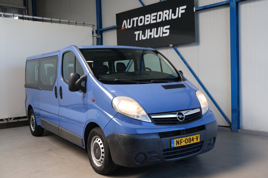 Opel Vivaro Combi 2.5 CDTI L2H1 9p MARGE - Airco., Auto's, Opel, Voorwielaandrijving, Euro 5, Elektrische ramen, 2000 kg