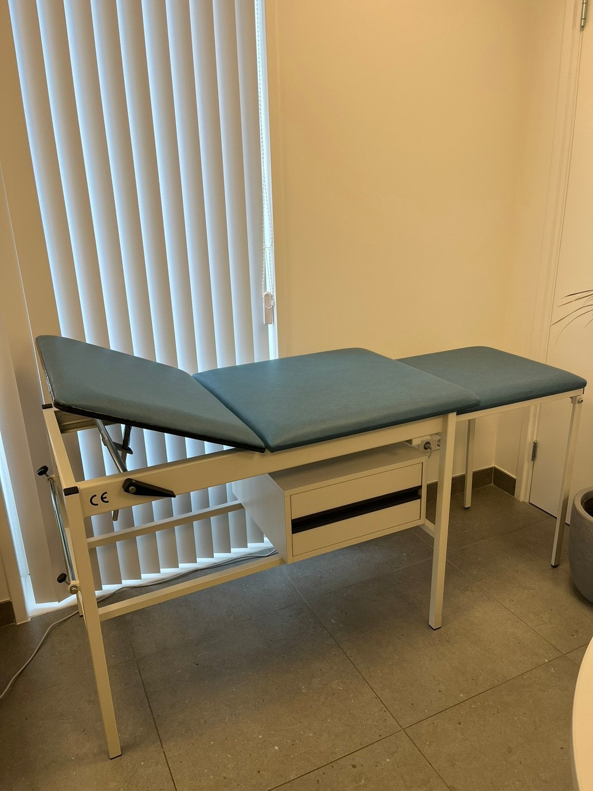 Onderzoeksbank medisch, Ophalen, Zo goed als nieuw, Massagetafel