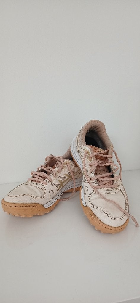 Hockeyschoenen maat 39,5, Ophalen of Verzenden, Gebruikt, Schoenen