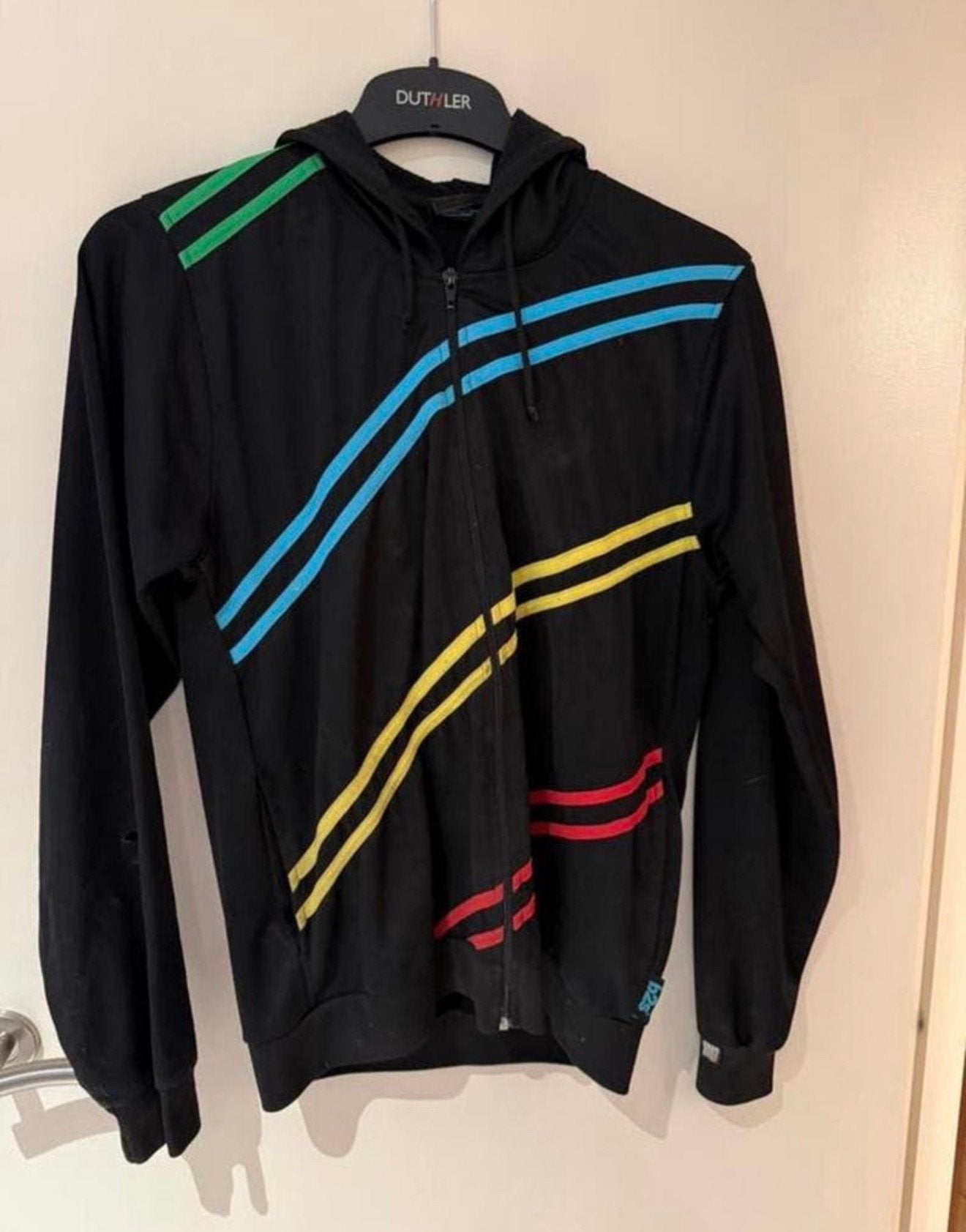 Hardbass retro jasje maat L ( valt iets kleiner ) B2S, Kleding | Heren, Ophalen, Gedragen, Zwart, Overige typen
