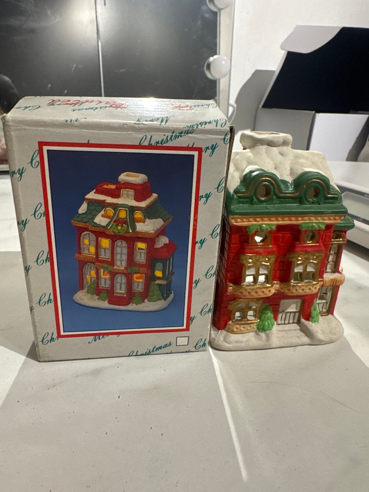 Vintage keramisch kersthuisje met originele doos Jaren 80/90, Ophalen of Verzenden, Nieuw