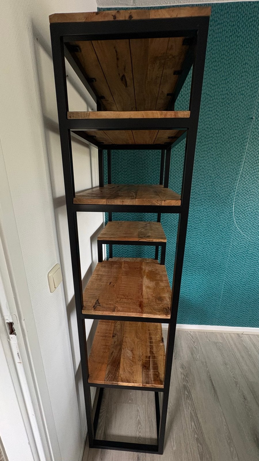 Vakkenkast mangohout/metaal - 180x80x40 cm, Huis en Inrichting, Kasten | Boekenkasten, Ophalen, Met plank(en), 200 cm of meer