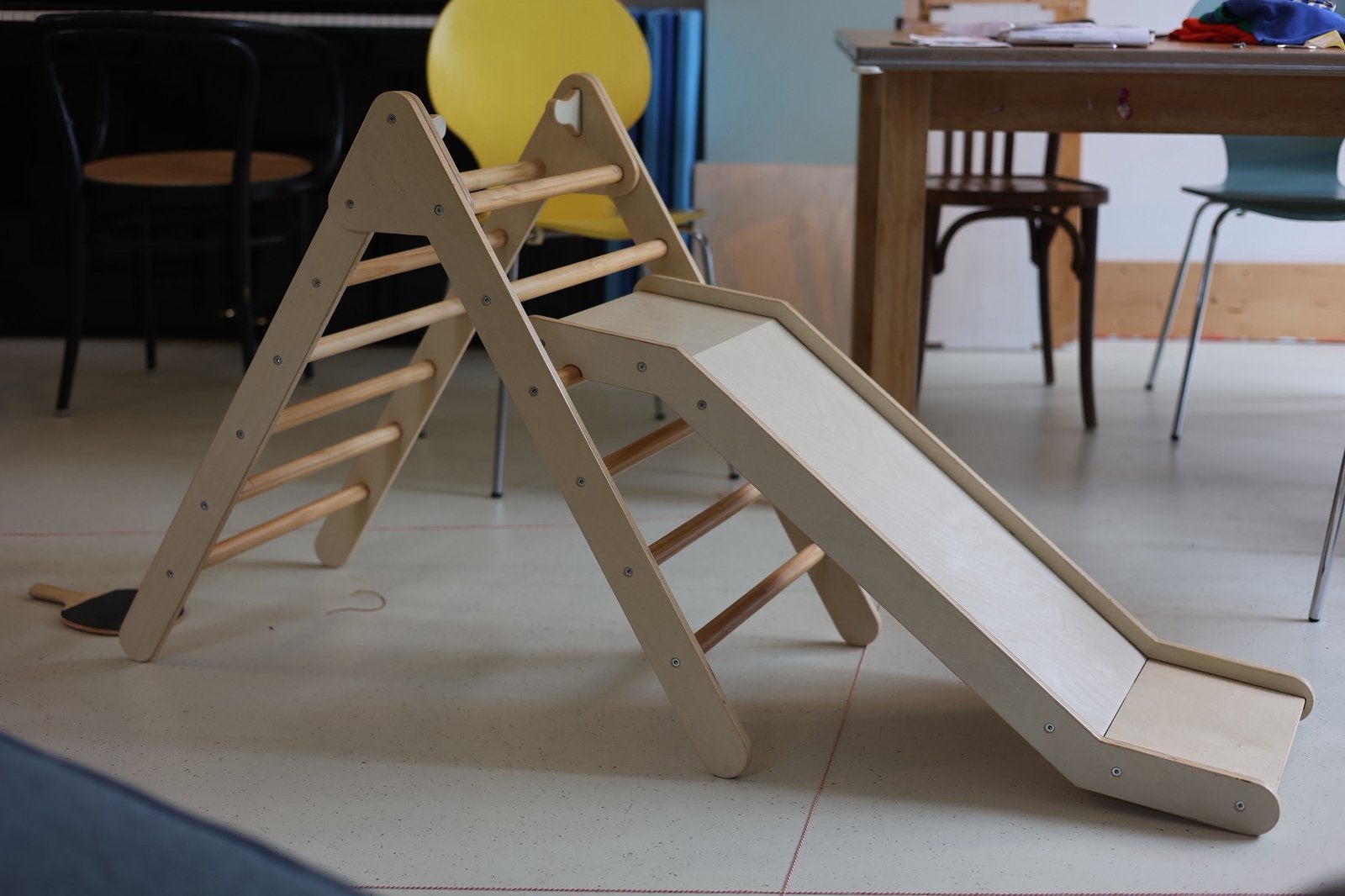 Montessori klimtek / glijbaan, Kinderen en Baby's, Speelgoed | Houten speelgoed, Ophalen, Zo goed als nieuw