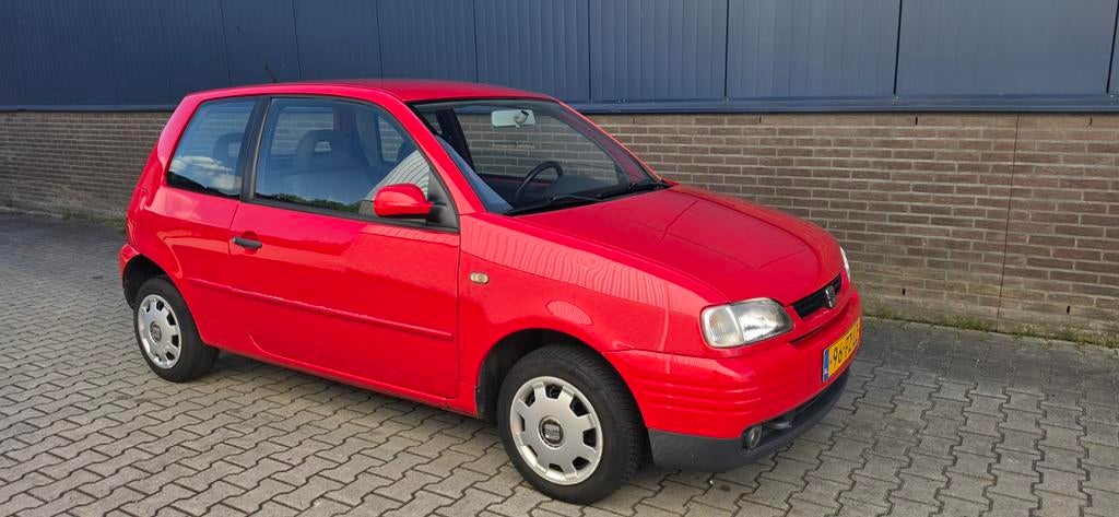 Seat Arosa 1.0 37KW 2000 Rood, Auto's, Seat, 450 kg, 4 stoelen, 855 kg, Origineel Nederlands