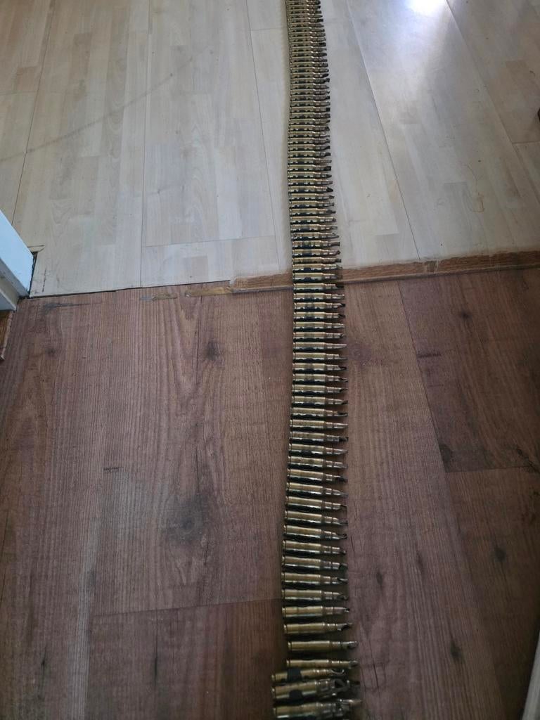 Kogelriem 3.5 meter - Decoratieve munitieband, Verzamelen, Militaria | Algemeen, Ophalen