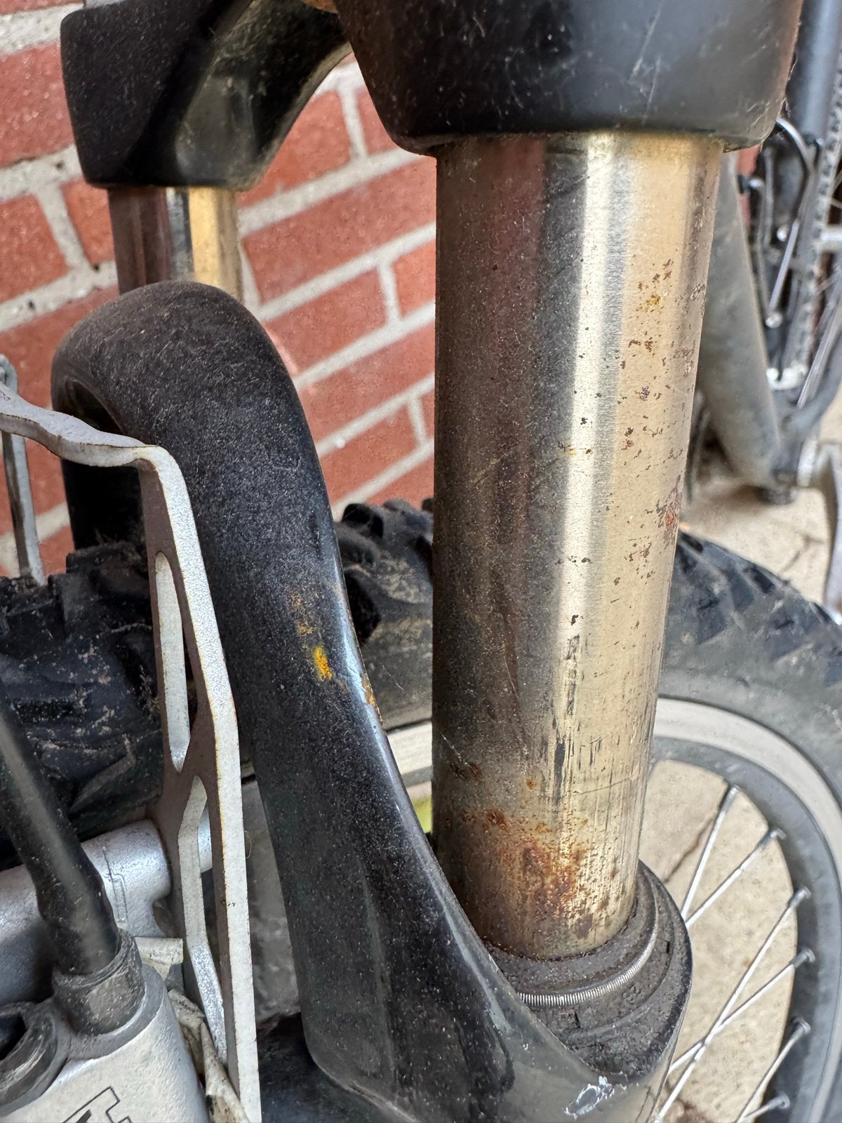 Foto 14 van Mountainbike met Shimano Deore XT en SR Suntour vering
