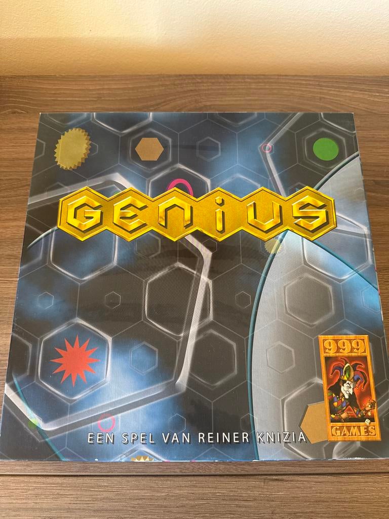 Genius bordspel van Reiner Knizia (999 Games), nieuw, Hobby en Vrije tijd, Gezelschapsspellen | Bordspellen, Een of twee spelers