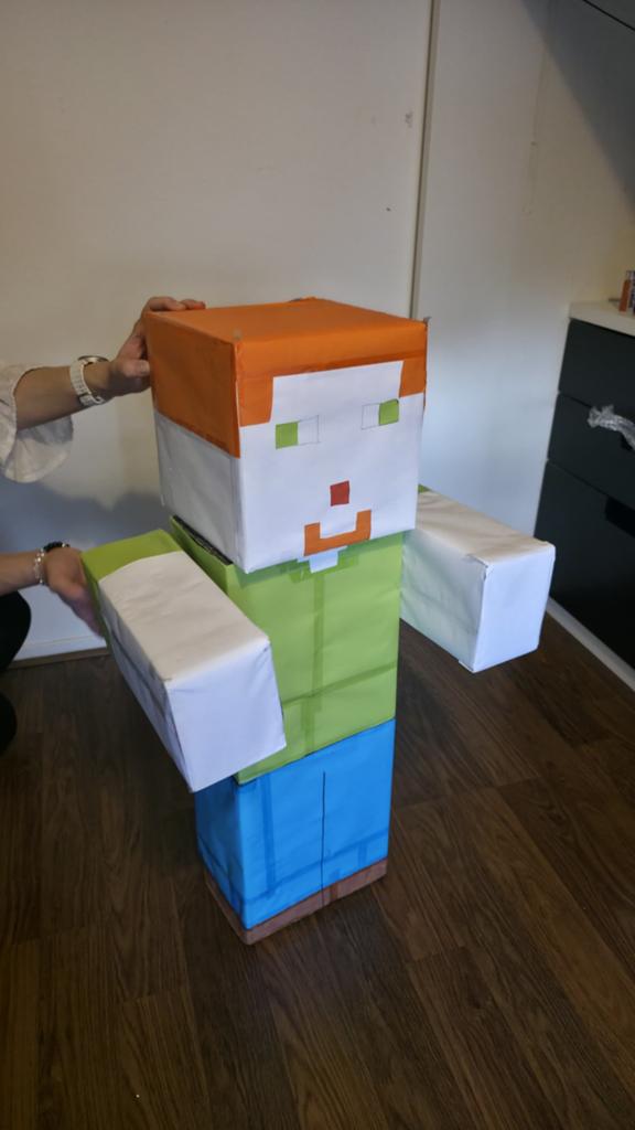 Minecraft Steve sinterklaas surprise, Groen, Nieuw, Ophalen of Verzenden, Papier of Karton