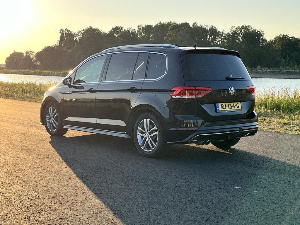 Volkswagen Touran 1.8 TSI Highline 7p Clima, cruise, camera,, Auto's, Gebruikt, 4 cilinders, 1462 kg, 179 pk