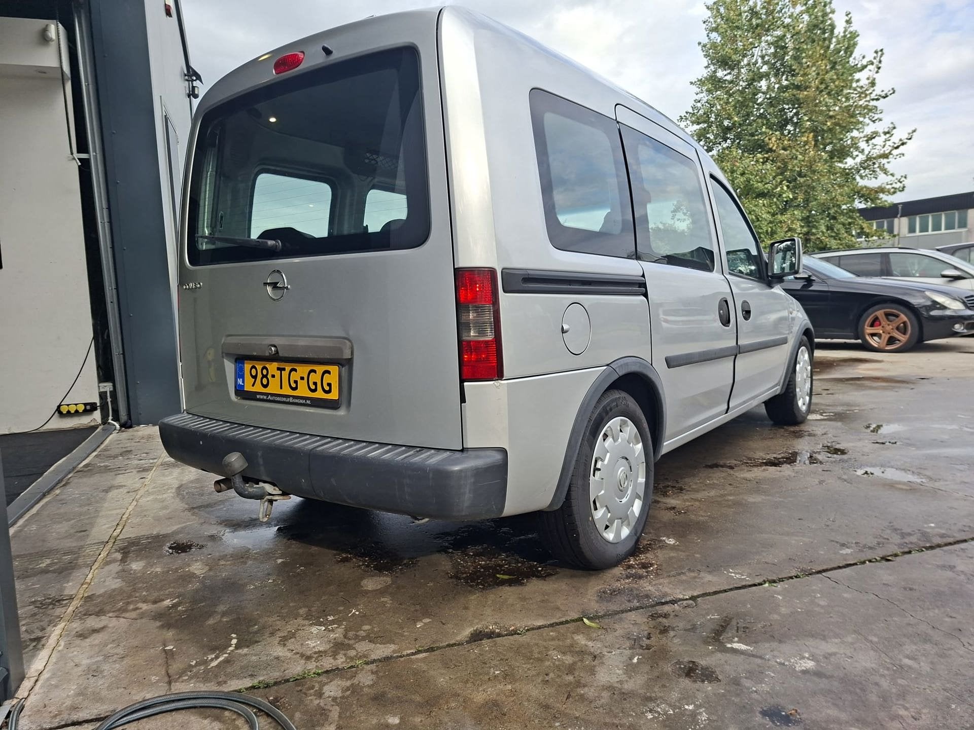 Opel Tour 1.4-16V Tour, Auto's, Voorwielaandrijving, Gebruikt, 49 €/maand, Origineel Nederlands