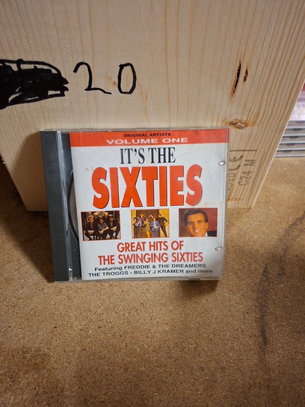 It's The Sixties - Great Hits of The Swinging Sixties CD, Ophalen of Verzenden, Gebruikt, Pop, Album